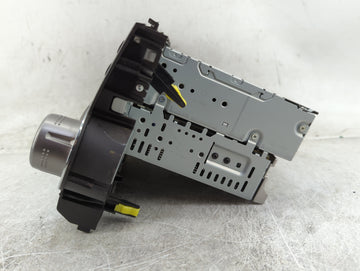 2008-2010 Toyota Highlander Radio AM FM Cd Player Receiver Replacement P/N:86120-48E50-E0 CQ-ET8660A Fits Fits 2008 2009 2010 OEM Used Auto Parts