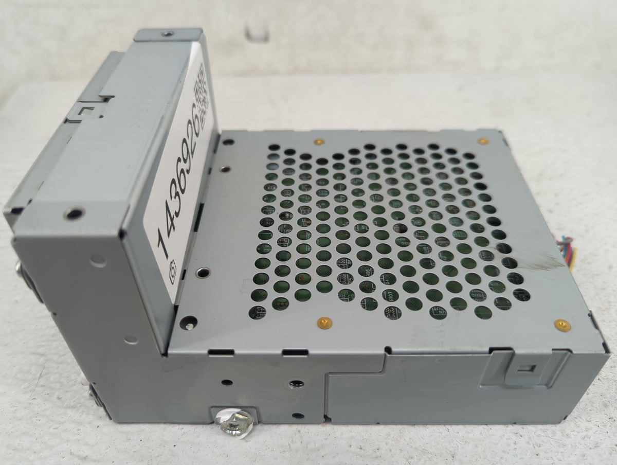 2009-2010 Toyota Highlander Information Radio Display Screen - Oemusedautoparts1.com