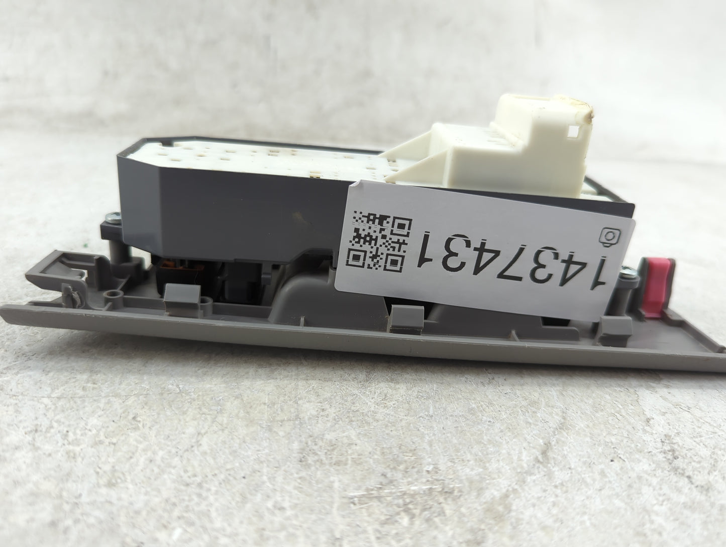 2008-2013 Toyota Highlander Master Power Window Switch Replacement Driver Side Left Fits OEM Used Auto Parts - Oemusedautopa