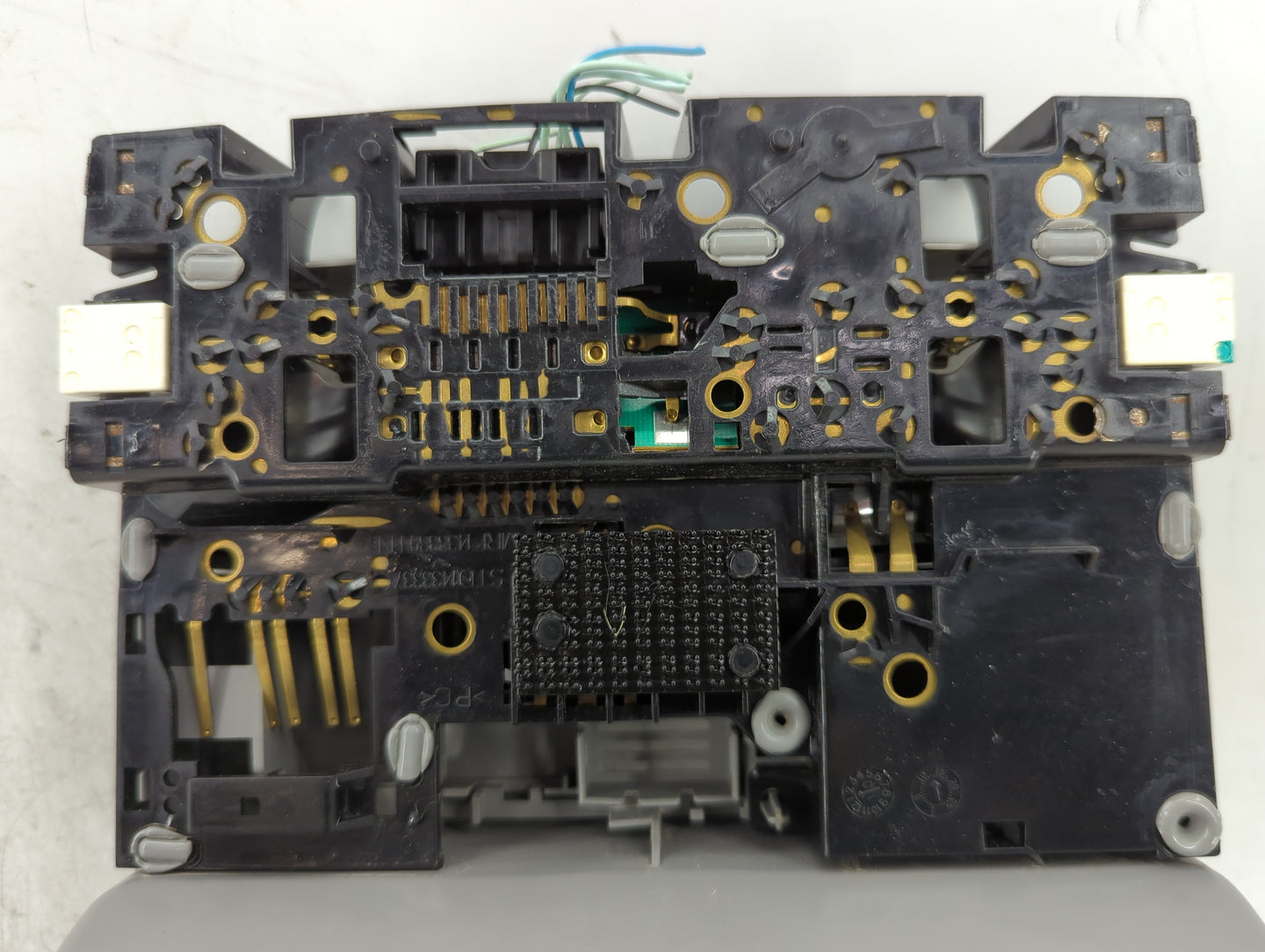 2010 Toyota Highlander Overhead Roof Console - Oemusedautoparts1.com