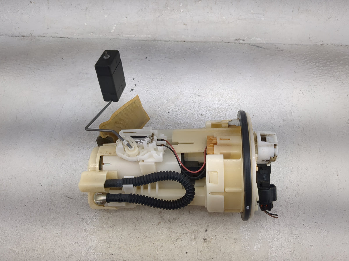 2006-2010 Toyota Highlander Electrical Gas Fuel Pump Assembly - Oemusedautoparts1.com