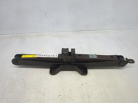 2010 Toyota Highlander Spare Scissor Car Jack 1513384 - Oemusedautoparts1.com