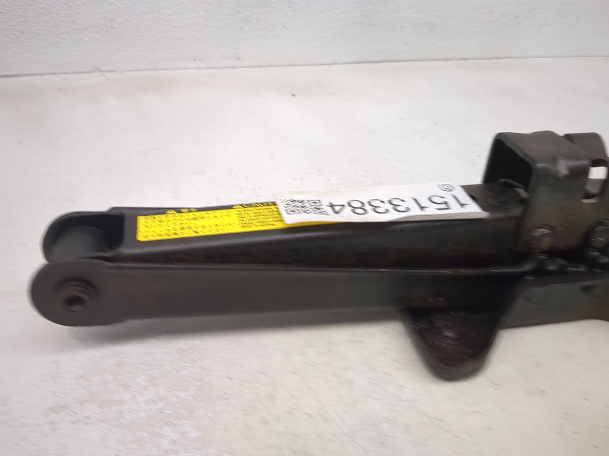 2010 Toyota Highlander Spare Scissor Car Jack 1513384 - Oemusedautoparts1.com