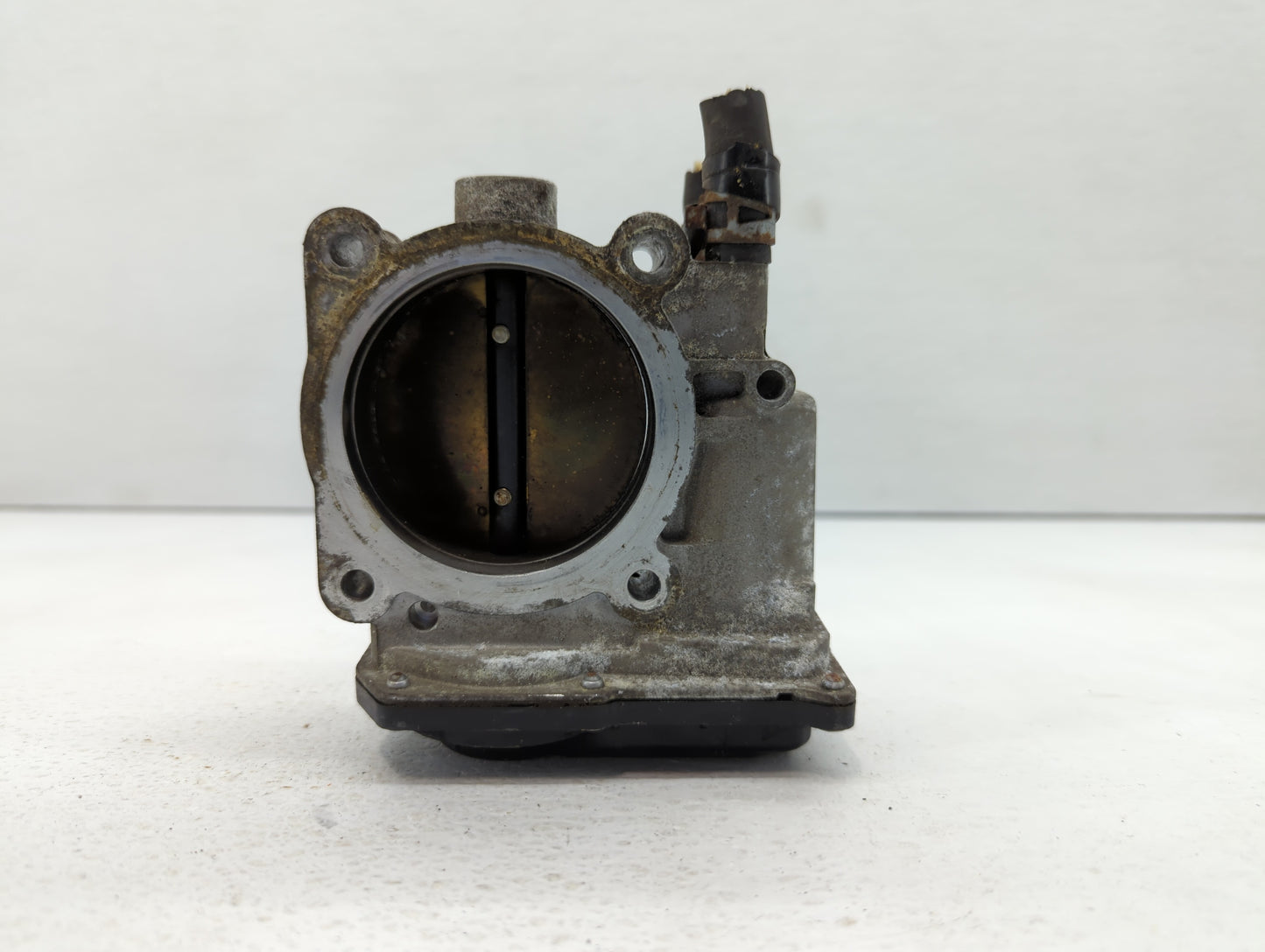 2008-2016 Toyota Highlander Throttle Body P/N:22030-0P050 Fits OEM Used Auto Parts - Oemusedautoparts1.com
