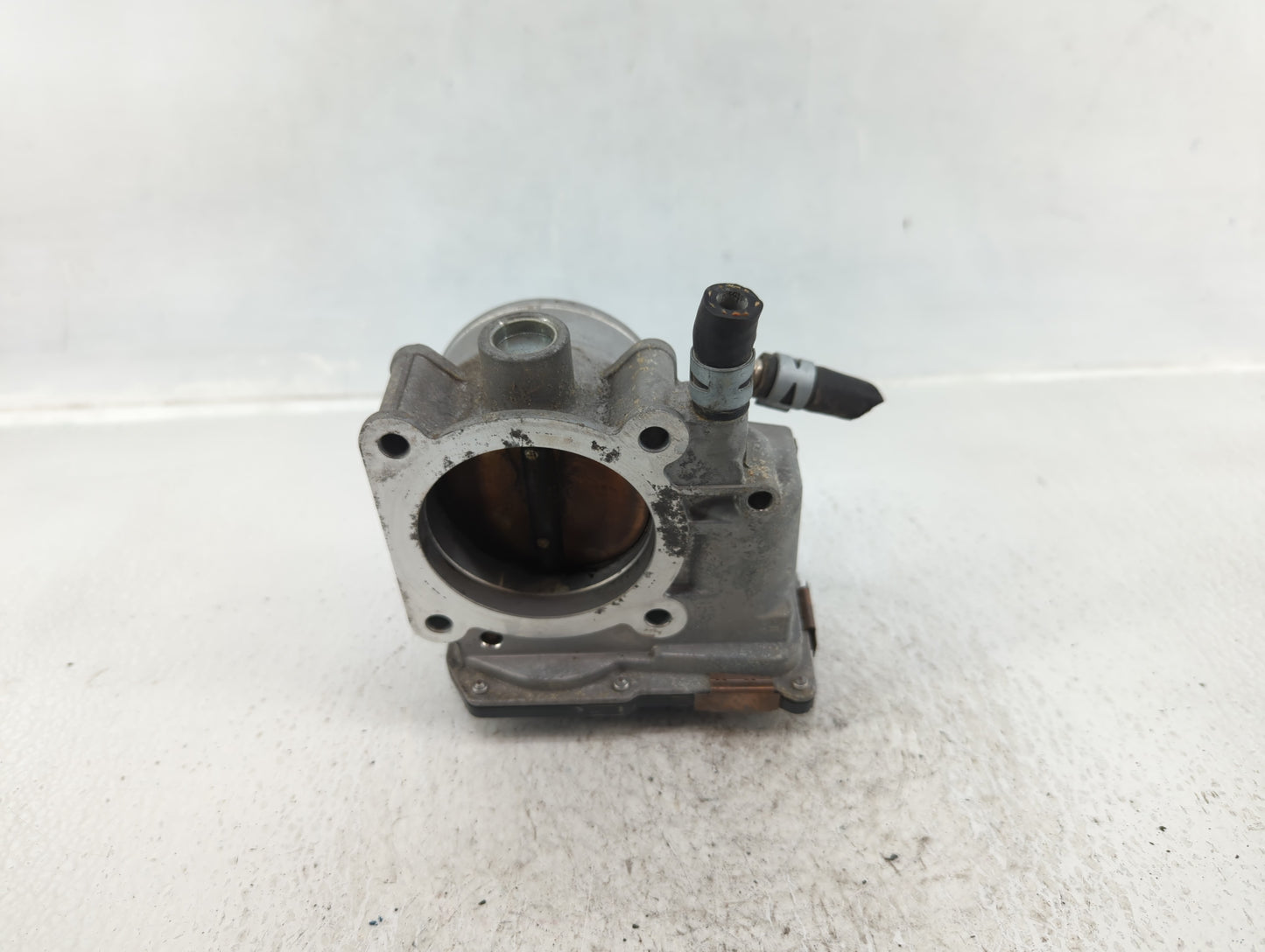 2004-2010 Toyota Highlander Throttle Body P/N:22030-20060 Fits Fits 2003 2004 2005 2006 2007 2008 2009 2010 OEM Used Auto Pa