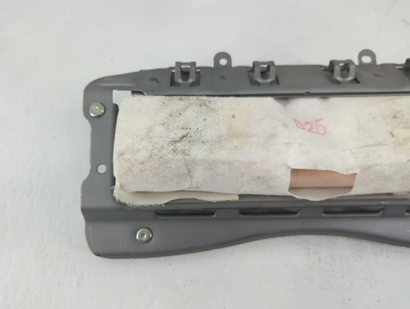 2008-2013 Toyota Highlander Air Bag Driver Left Knee OEM Fits Fits 2008 2009 2010 2011 2012 2013 OEM Used Auto Parts - Oemus