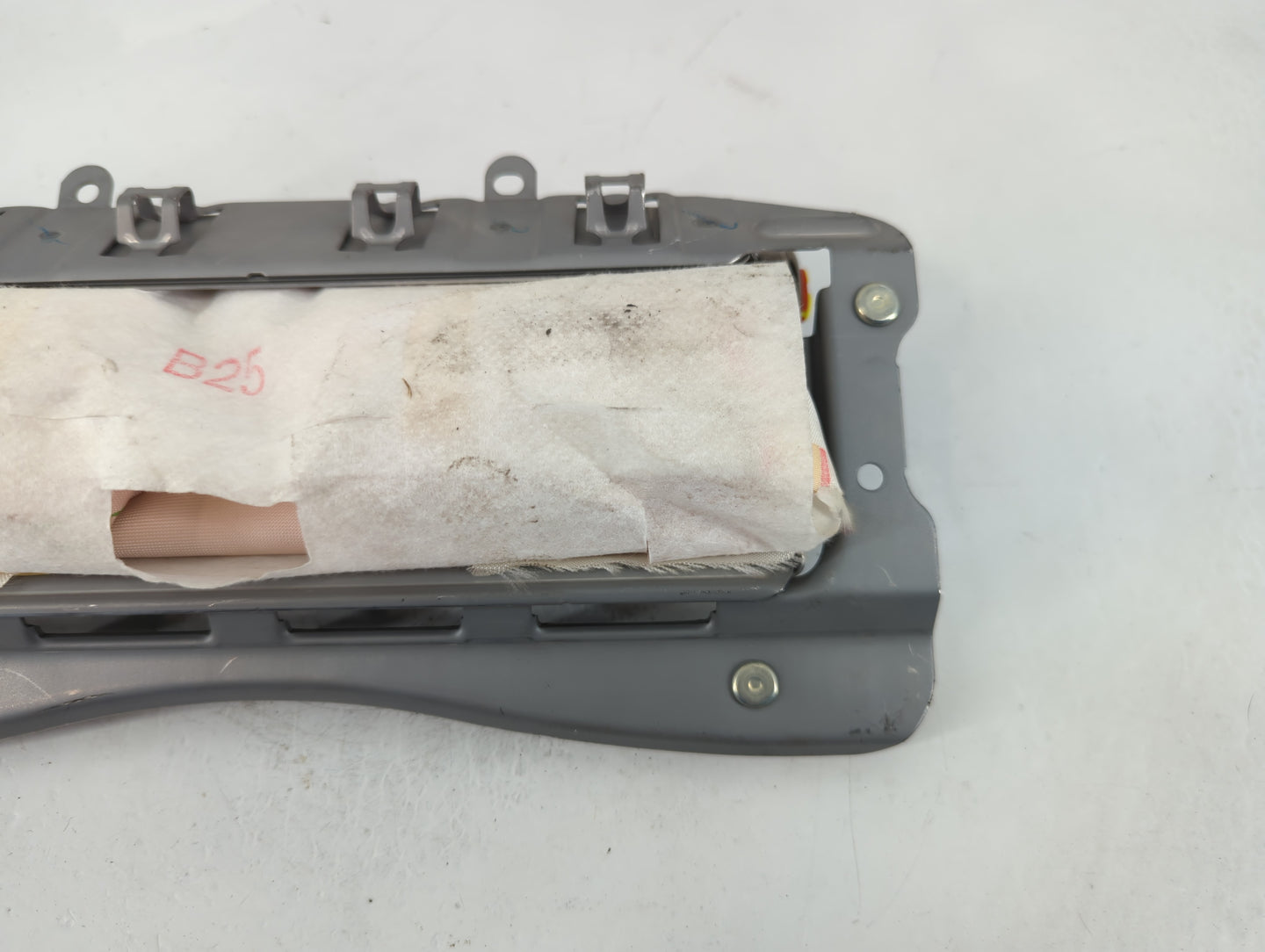 2008-2013 Toyota Highlander Air Bag Driver Left Knee OEM Fits Fits 2008 2009 2010 2011 2012 2013 OEM Used Auto Parts - Oemus