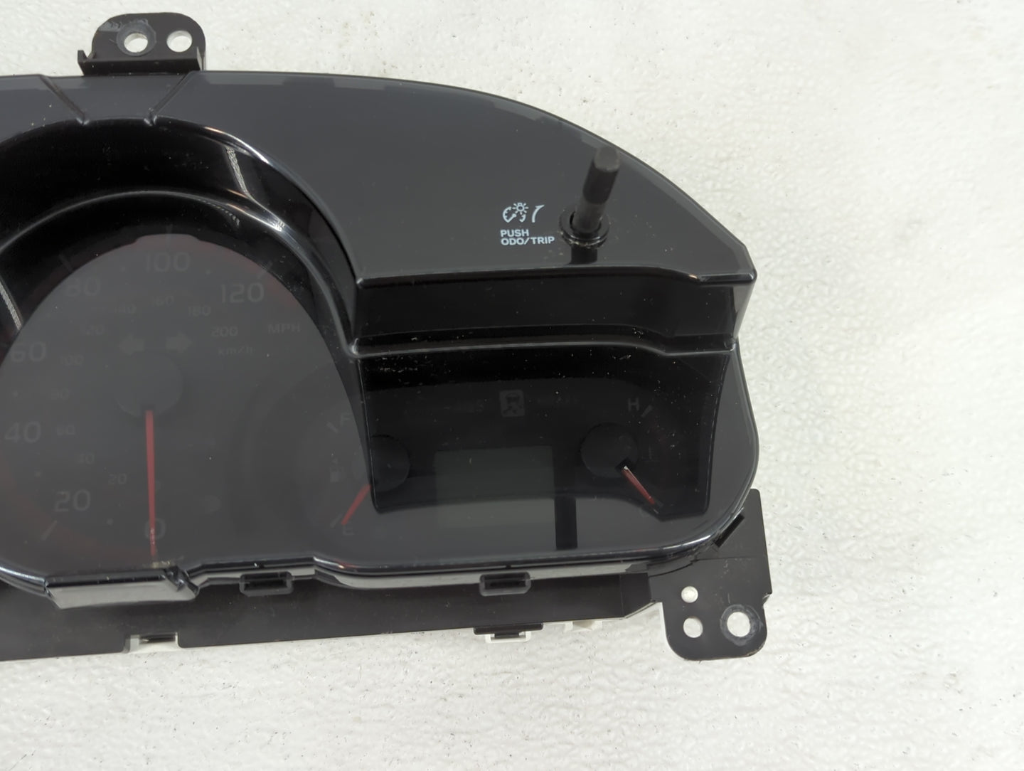 2009-2010 Toyota Matrix Instrument Cluster Speedometer Gauges P/N:83800-02T70-00 Fits Fits 2009 2010 OEM Used Auto Parts - O
