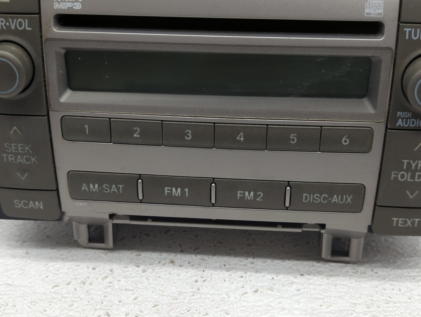 2009-2010 Toyota Matrix Radio AM FM Cd Player Receiver Replacement P/N:86120-02710 Fits Fits 2009 2010 OEM Used Auto Parts -