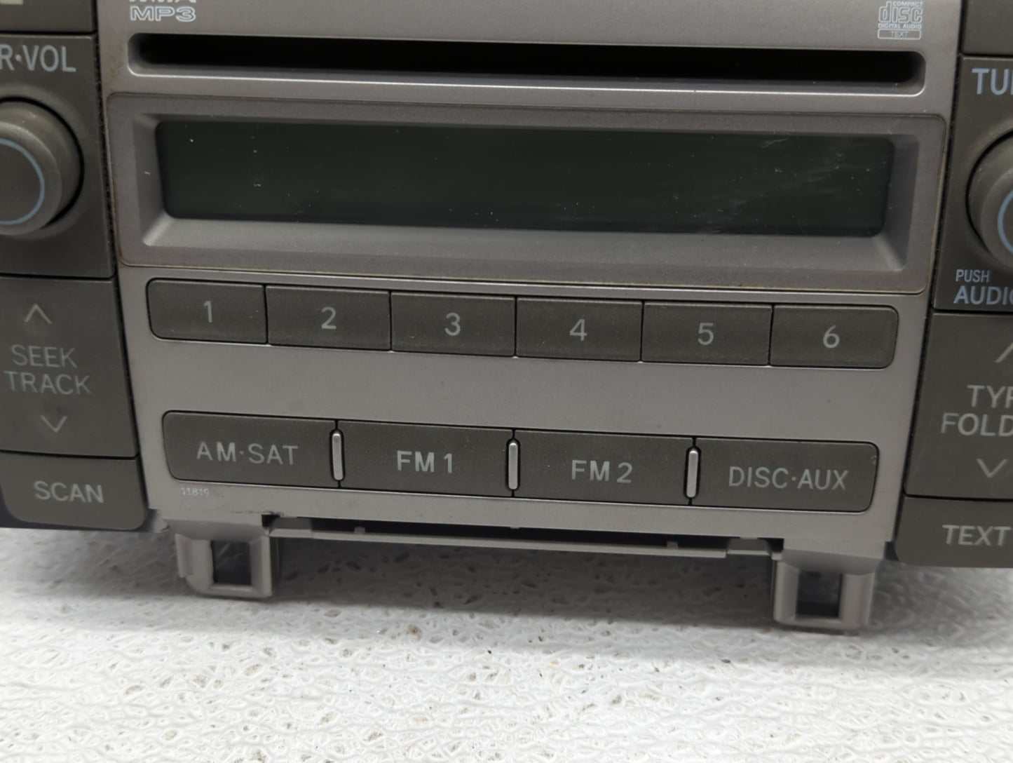2009-2010 Toyota Matrix Radio AM FM Cd Player Receiver Replacement P/N:86120-02710 Fits Fits 2009 2010 OEM Used Auto Parts -