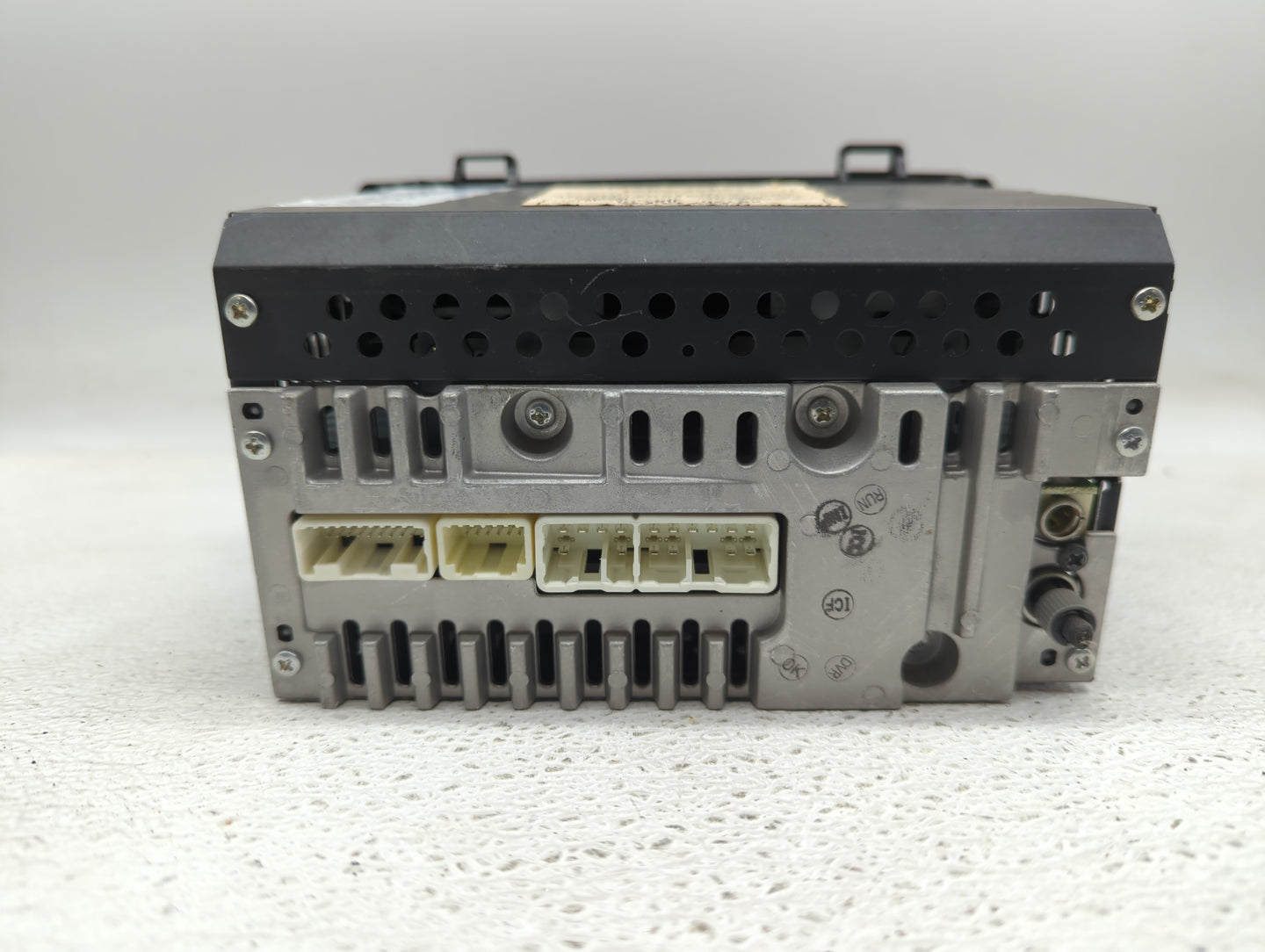 2009-2010 Toyota Matrix Radio AM FM Cd Player Receiver Replacement P/N:86120-02710 Fits Fits 2009 2010 OEM Used Auto Parts -
