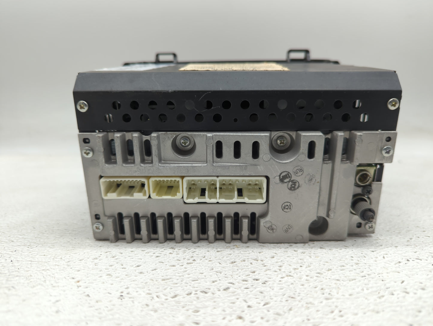 2009-2010 Toyota Matrix Radio AM FM Cd Player Receiver Replacement P/N:86120-02710 Fits Fits 2009 2010 OEM Used Auto Parts -