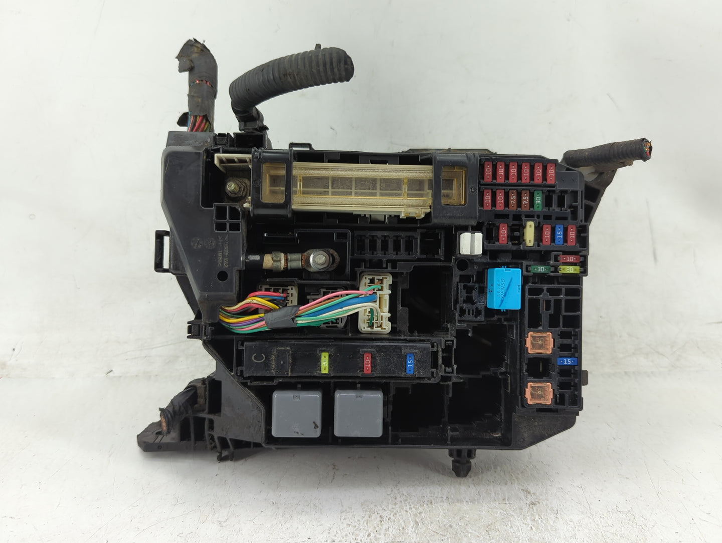 2009-2014 Toyota Matrix Fusebox Fuse Box Panel Relay Module P/N:82662-02270 Fits Fits 2009 2010 2011 2012 2013 2014 OEM Used
