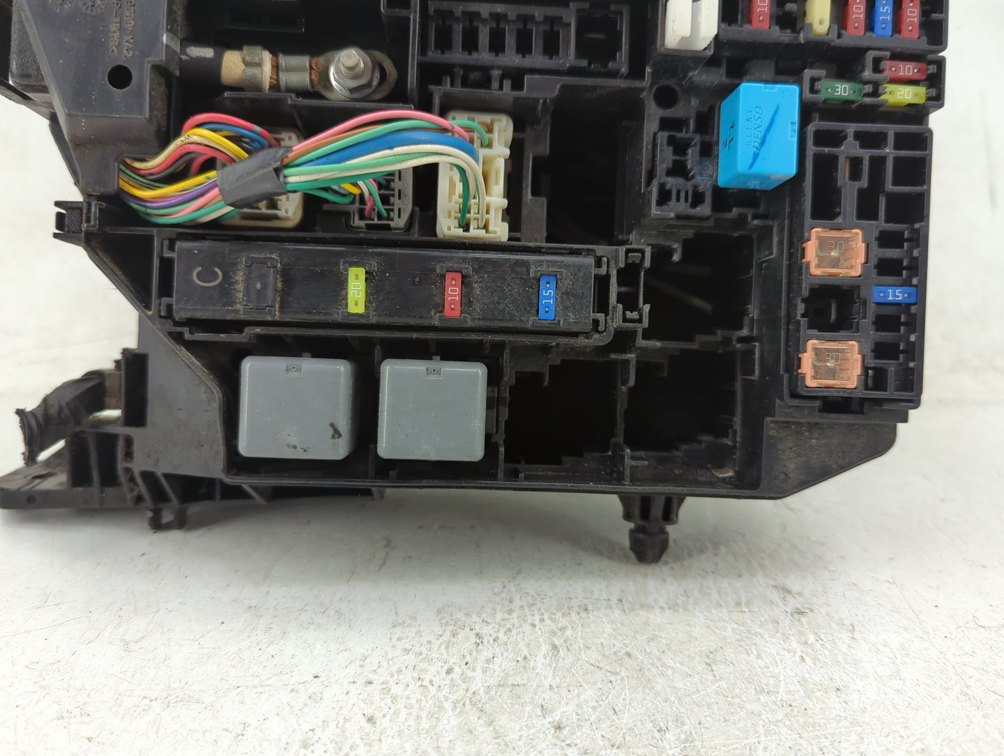 2009-2014 Toyota Matrix Fusebox Fuse Box Panel Relay Module P/N:82662-02270 Fits Fits 2009 2010 2011 2012 2013 2014 OEM Used