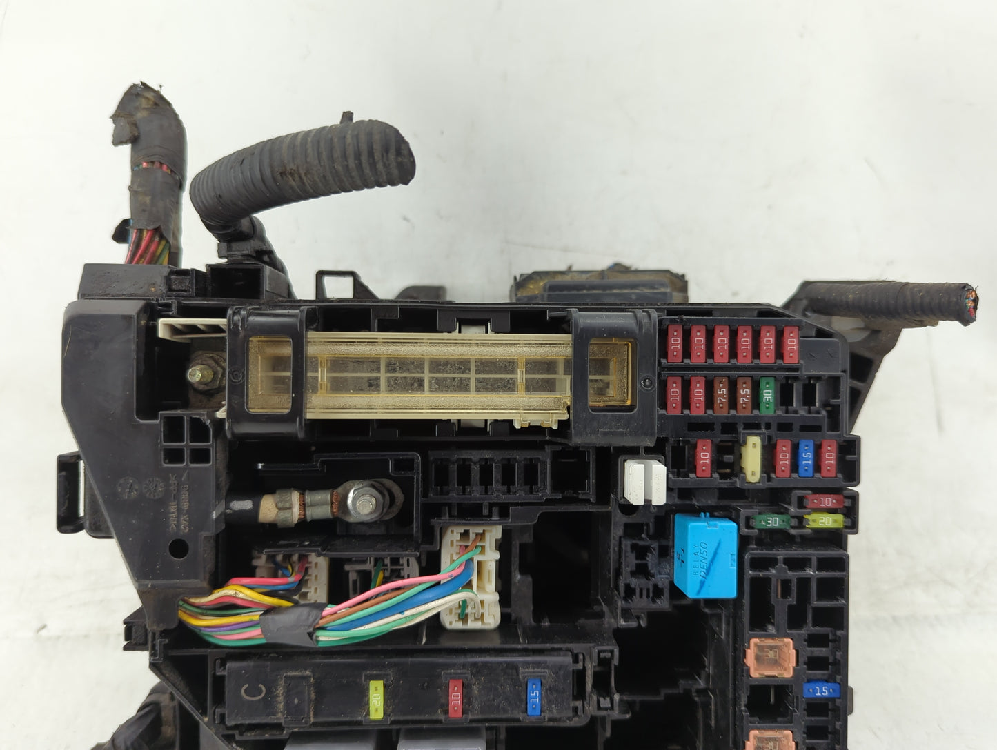 2009-2014 Toyota Matrix Fusebox Fuse Box Panel Relay Module P/N:82662-02270 Fits Fits 2009 2010 2011 2012 2013 2014 OEM Used