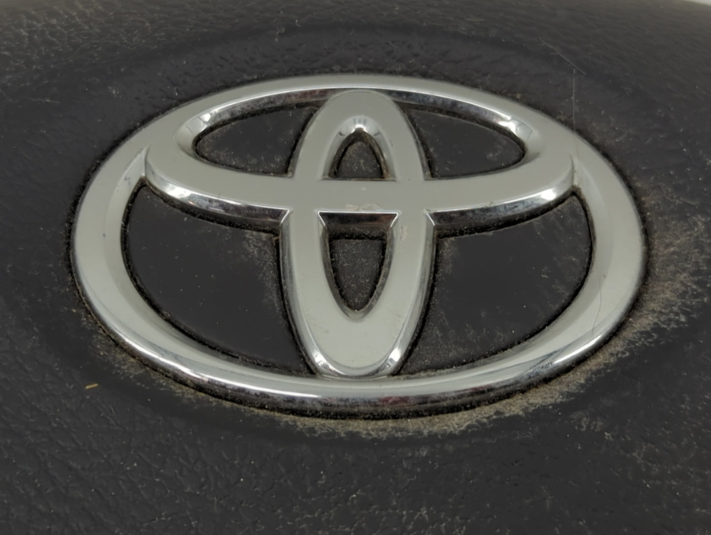 2010 Toyota Matrix Air Bag Driver Left Steering Wheel Mounted Fits OEM Used Auto Parts - Oemusedautoparts1.com