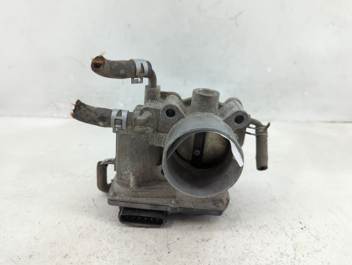 2009-2013 Toyota Matrix Throttle Body P/N:22030-0H030 Fits Fits 2006 2007 2008 2009 2010 2011 2012 2013 2014 2015 OEM Used A