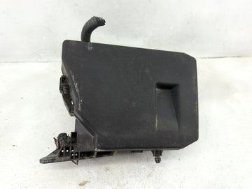 2009-2014 Toyota Matrix Fusebox Fuse Box Panel Relay Module P/N:82662-02270 Fits Fits 2009 2010 2011 2012 2013 2014 OEM Used