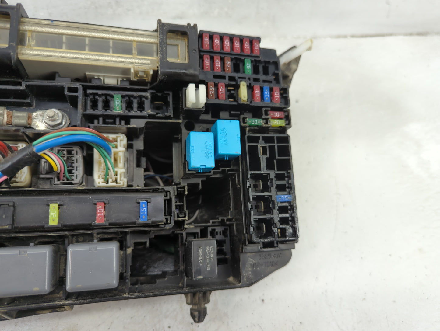 2009-2014 Toyota Matrix Fusebox Fuse Box Panel Relay Module P/N:82662-02270 Fits Fits 2009 2010 2011 2012 2013 2014 OEM Used