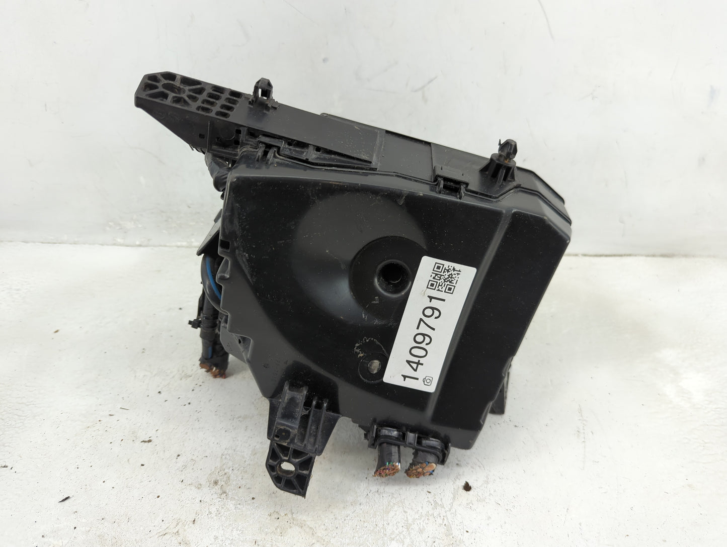 2009-2014 Toyota Matrix Fusebox Fuse Box Panel Relay Module P/N:82662-02270 Fits Fits 2009 2010 2011 2012 2013 2014 OEM Used