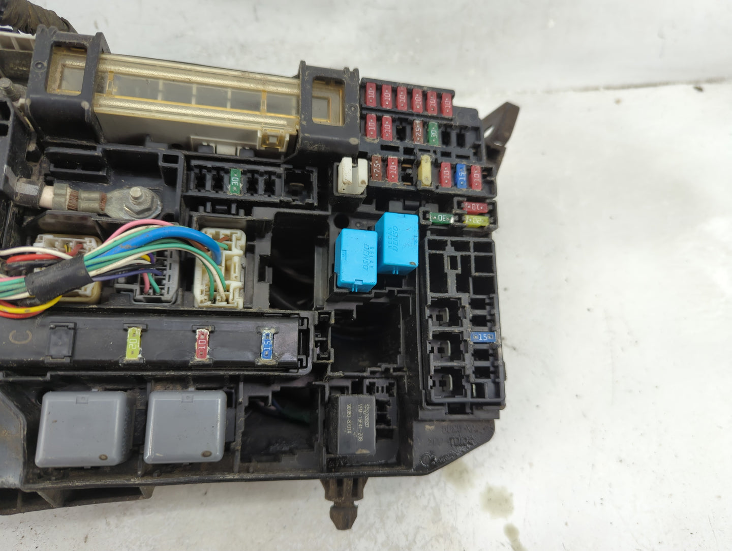 2009-2014 Toyota Matrix Fusebox Fuse Box Panel Relay Module P/N:82662-02270 Fits Fits 2009 2010 2011 2012 2013 2014 OEM Used
