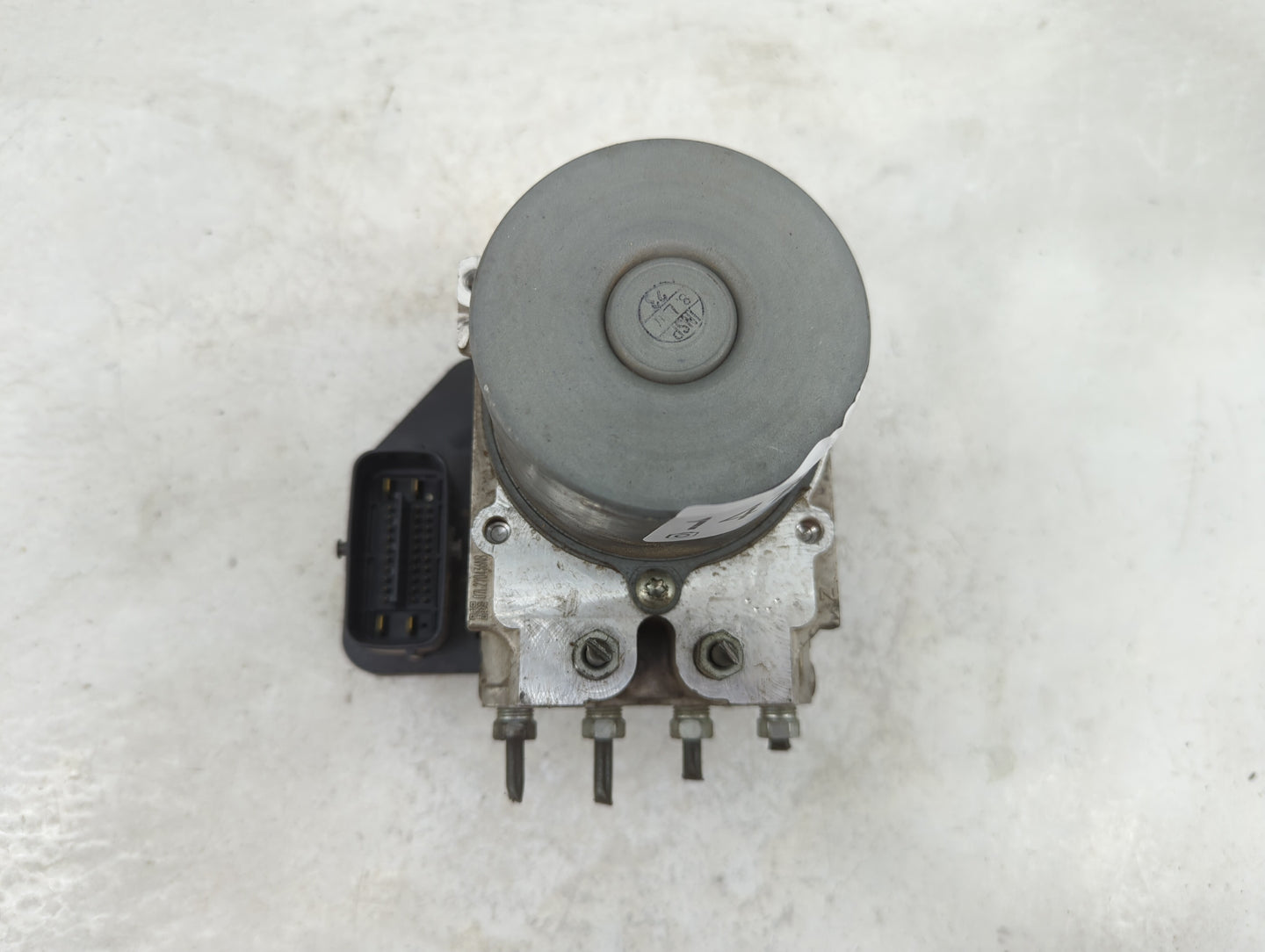 2010 Toyota Matrix ABS Pump Control Module Replacement Fits OEM Used Auto Parts - Oemusedautoparts1.com
