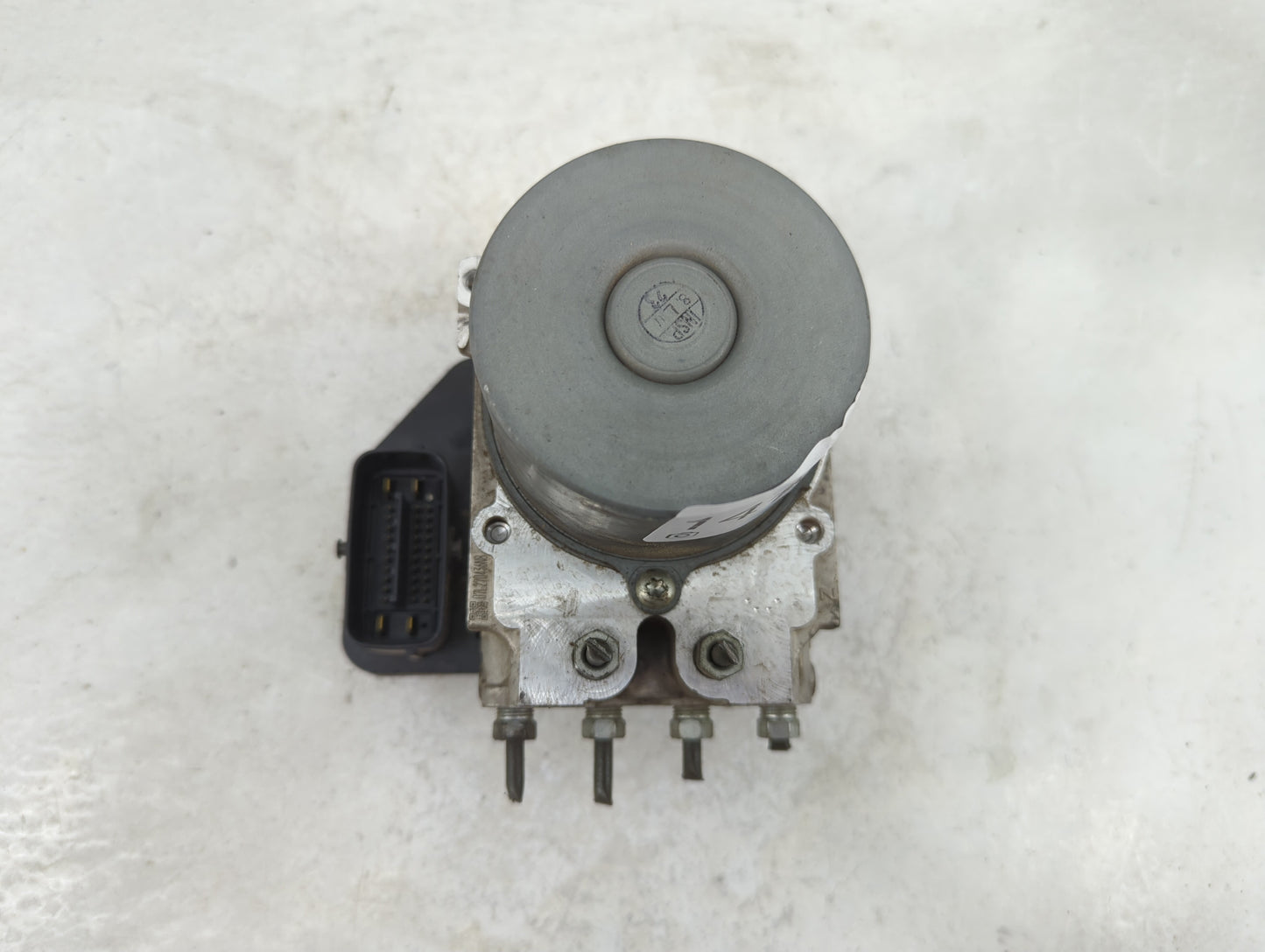 2010 Toyota Matrix ABS Pump Control Module Replacement Fits OEM Used Auto Parts - Oemusedautoparts1.com
