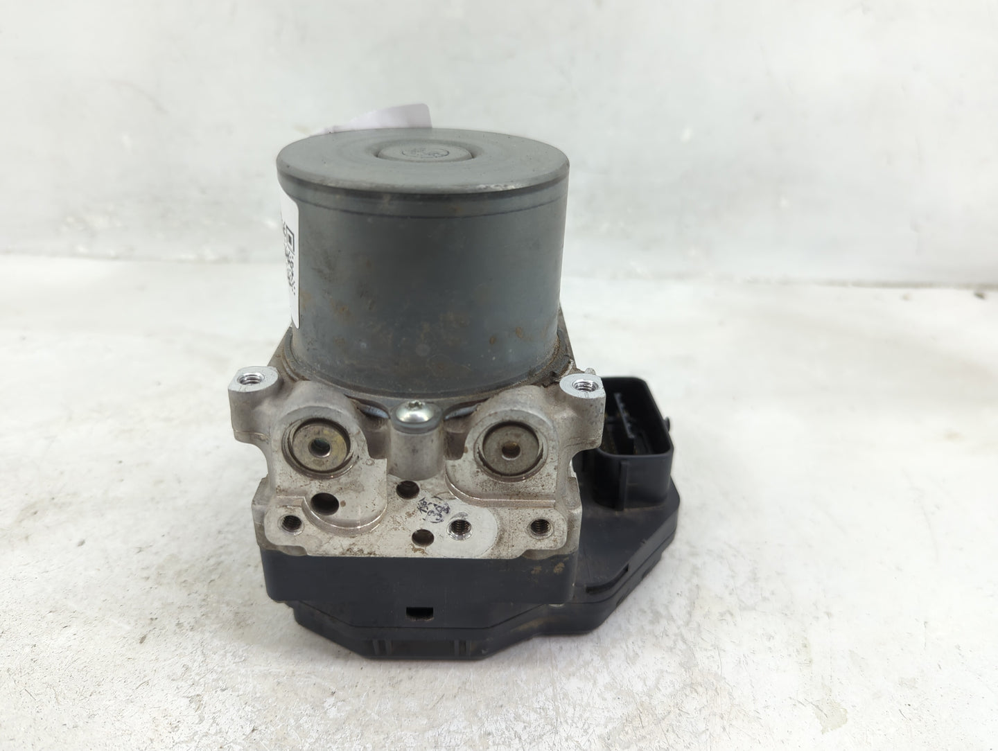 2010 Toyota Matrix ABS Pump Control Module Replacement Fits OEM Used Auto Parts - Oemusedautoparts1.com