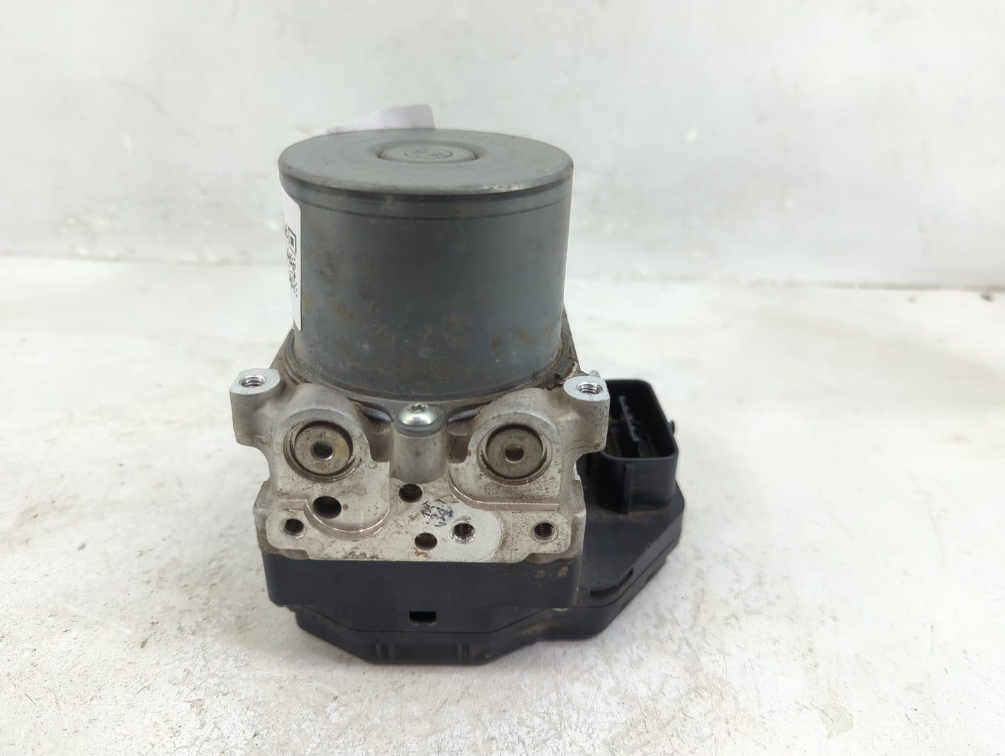 2010 Toyota Matrix ABS Pump Control Module Replacement Fits OEM Used Auto Parts - Oemusedautoparts1.com