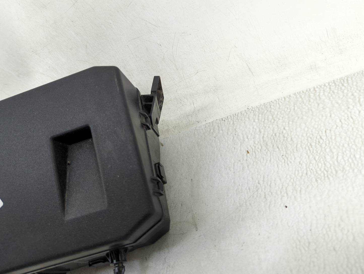 2009-2014 Toyota Matrix Fusebox Fuse Box Panel Relay Module P/N:82662-02270 Fits Fits 2009 2010 2011 2012 2013 2014 OEM Used