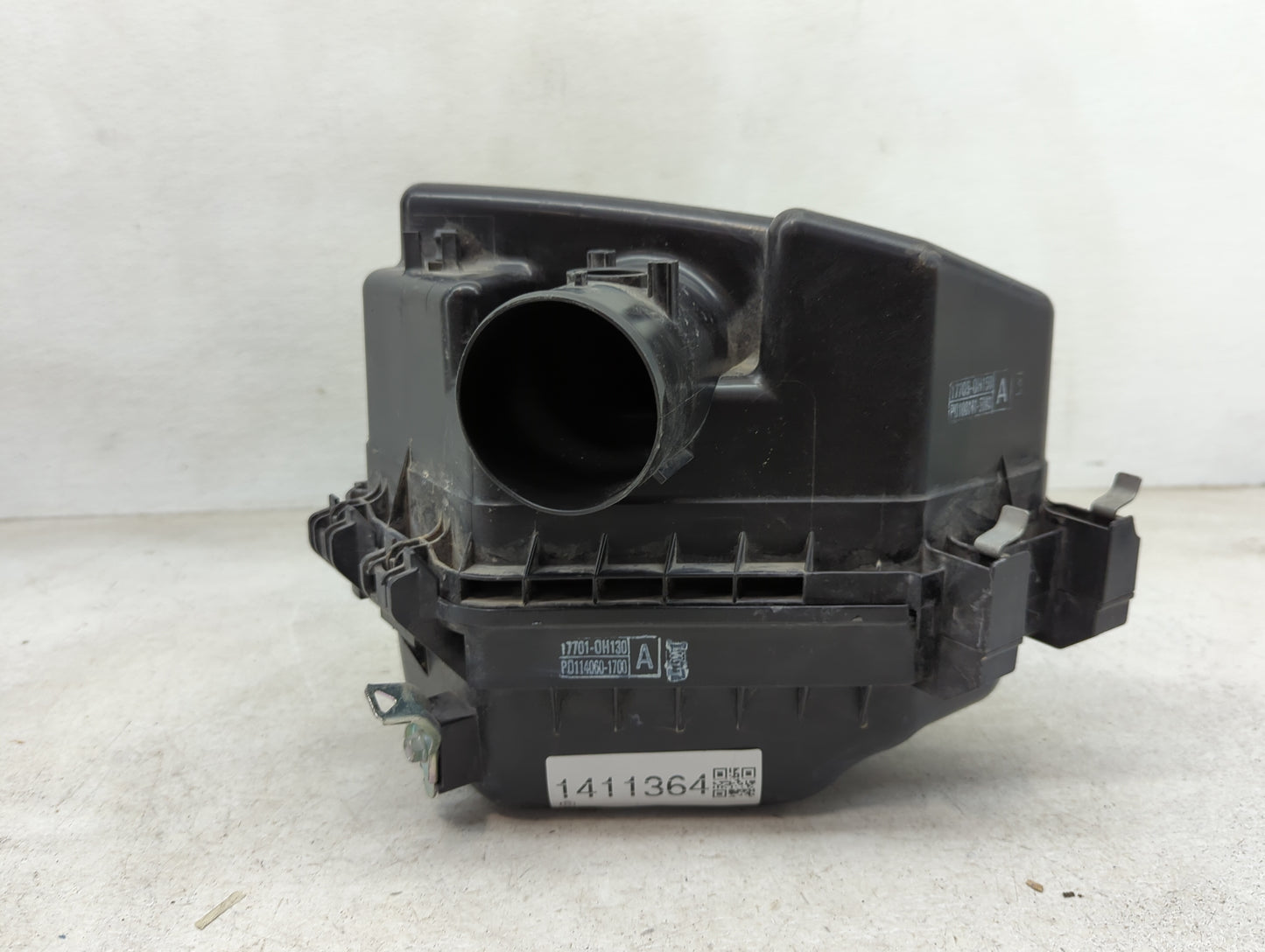2009-2013 Toyota Matrix Air Cleaner Intake-duct Hose Tube - Oemusedautoparts1.com
