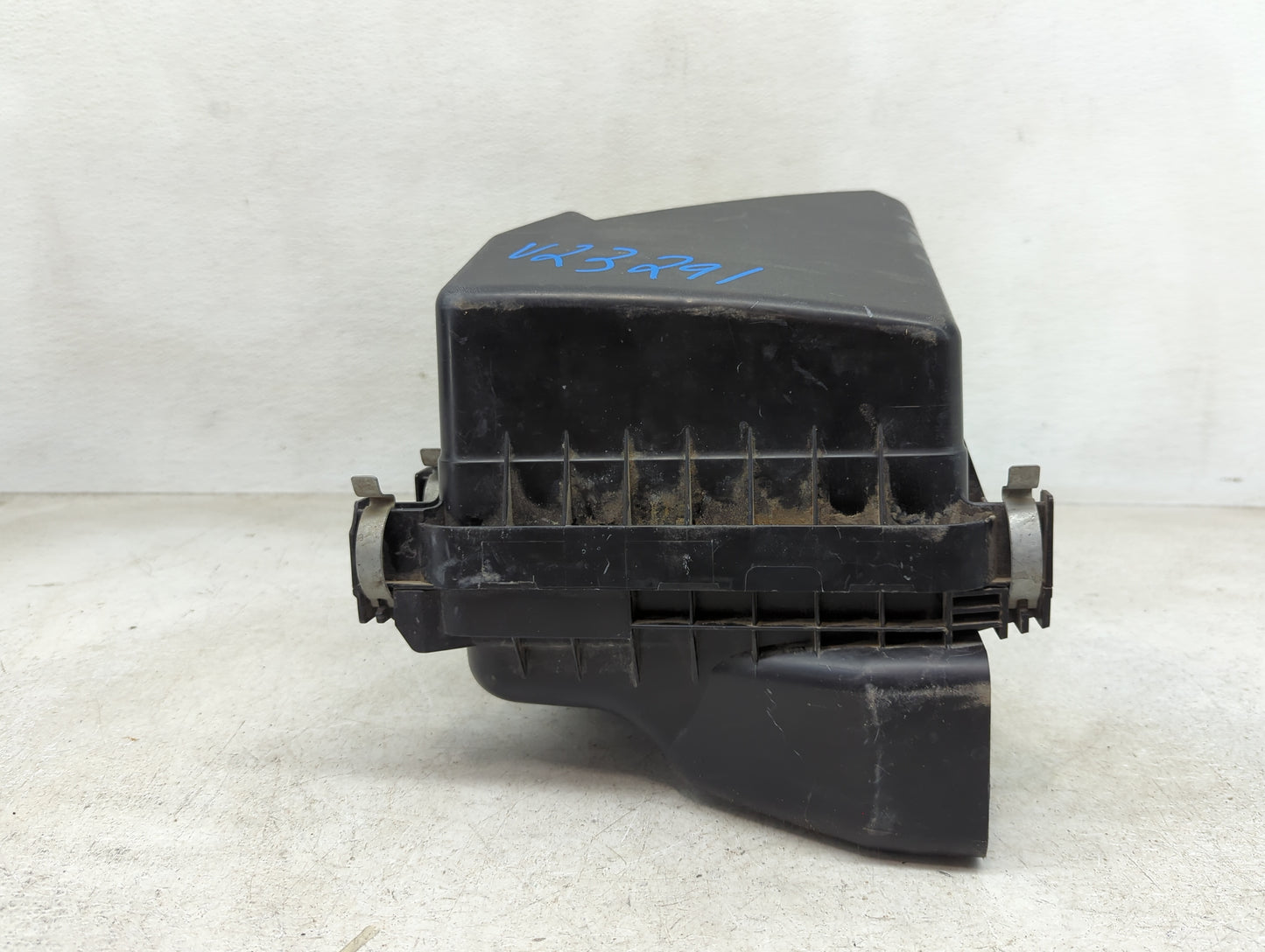2009-2013 Toyota Matrix Air Cleaner Intake-duct Hose Tube - Oemusedautoparts1.com