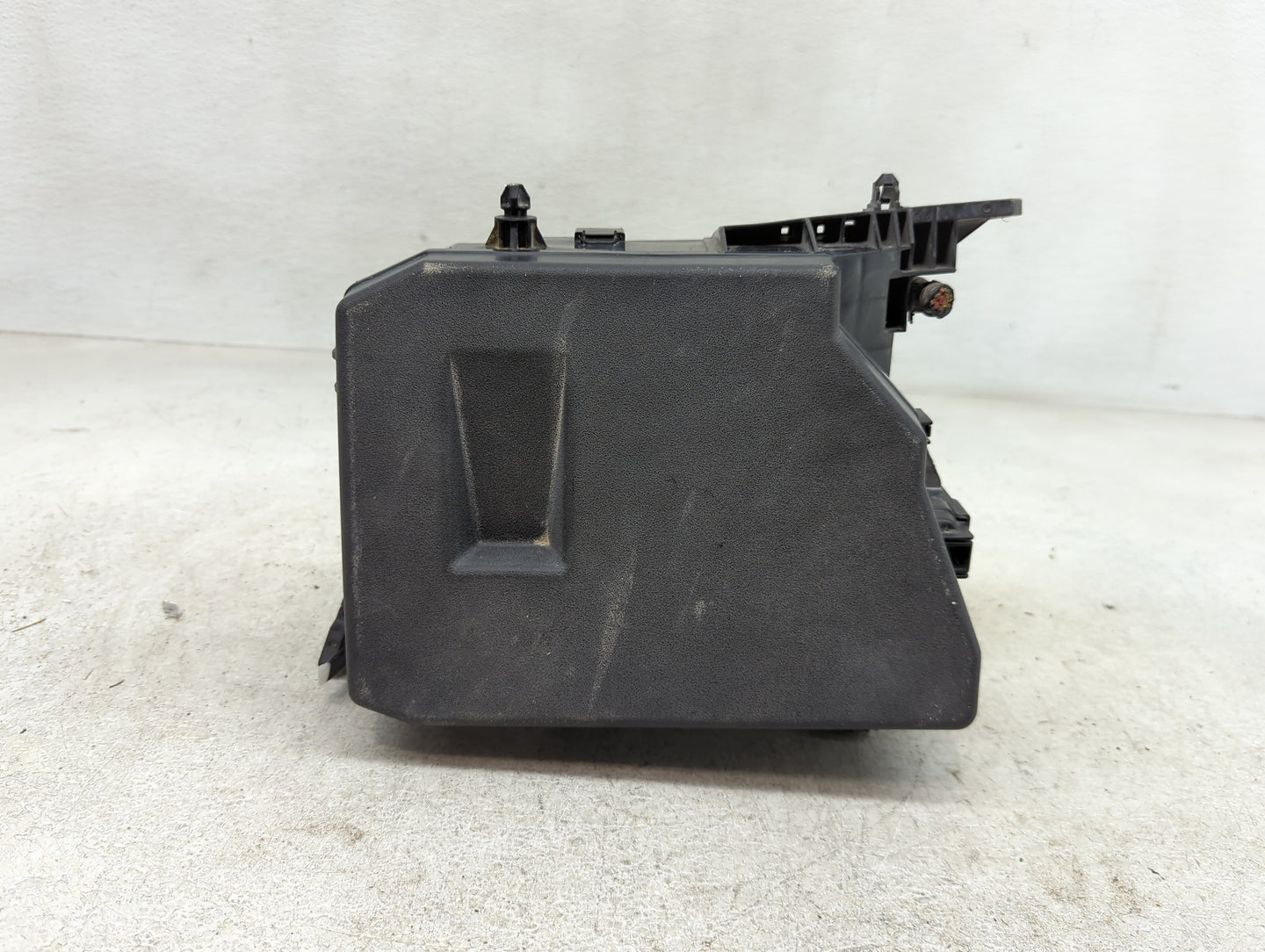 2009-2014 Toyota Matrix Fusebox Fuse Box Panel Relay Module P/N:82662-02270 Fits Fits 2009 2010 2011 2012 2013 2014 OEM Used