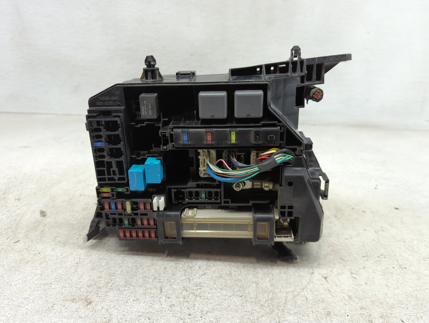 2009-2014 Toyota Matrix Fusebox Fuse Box Panel Relay Module P/N:82662-02270 Fits Fits 2009 2010 2011 2012 2013 2014 OEM Used