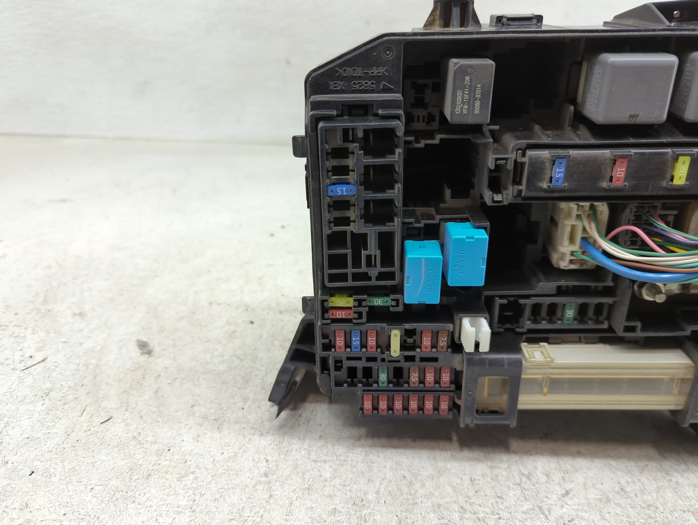 2009-2014 Toyota Matrix Fusebox Fuse Box Panel Relay Module P/N:82662-02270 Fits Fits 2009 2010 2011 2012 2013 2014 OEM Used