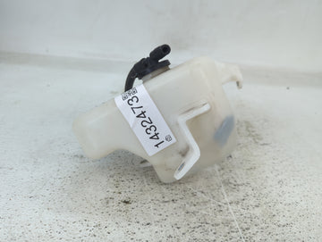 2009-2014 Toyota Matrix Radiator Coolant Overflow Expansion Tank Bottle - Oemusedautoparts1.com