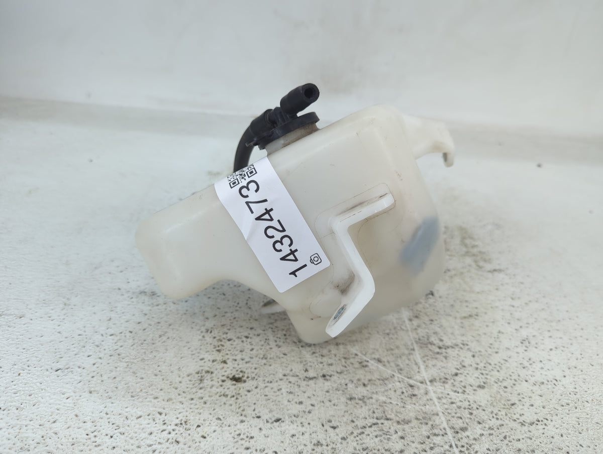 2009-2014 Toyota Matrix Radiator Coolant Overflow Expansion Tank Bottle 1432473 - Oemusedautoparts1.com
