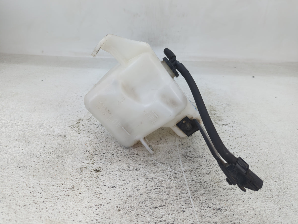 2009-2014 Toyota Matrix Radiator Coolant Overflow Expansion Tank Bottle 1432473 - Oemusedautoparts1.com