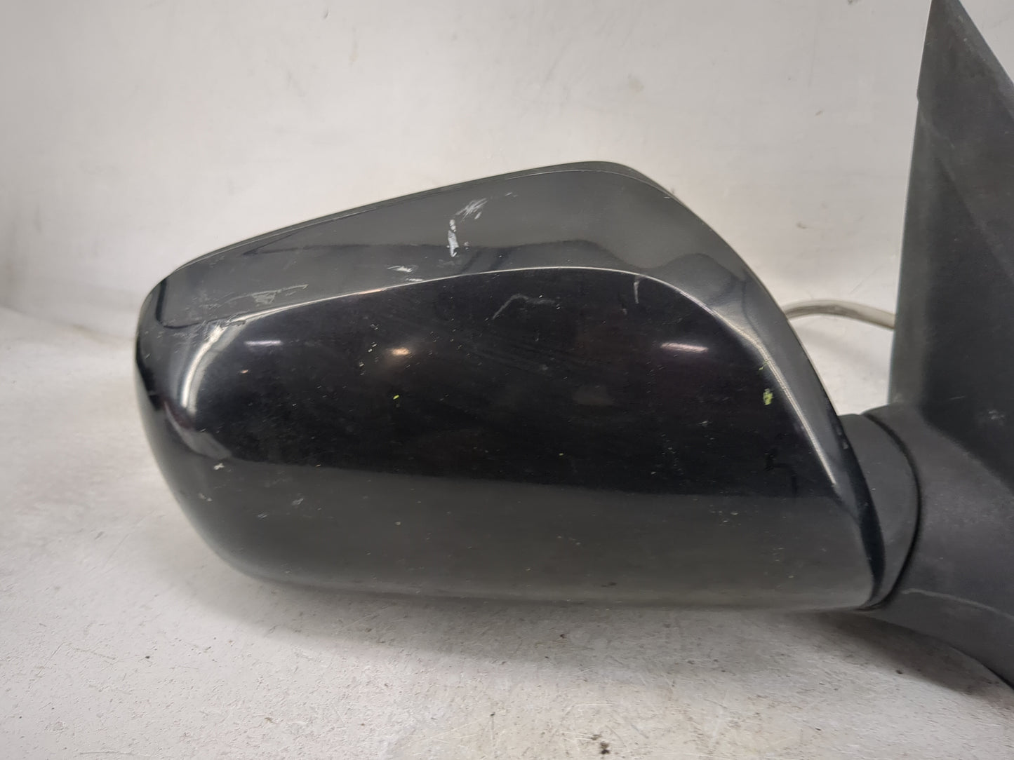 2009-2014 Toyota Matrix Passenger Side View Mirror - Right Door Mirror OEM Used - Oemusedautoparts1.com