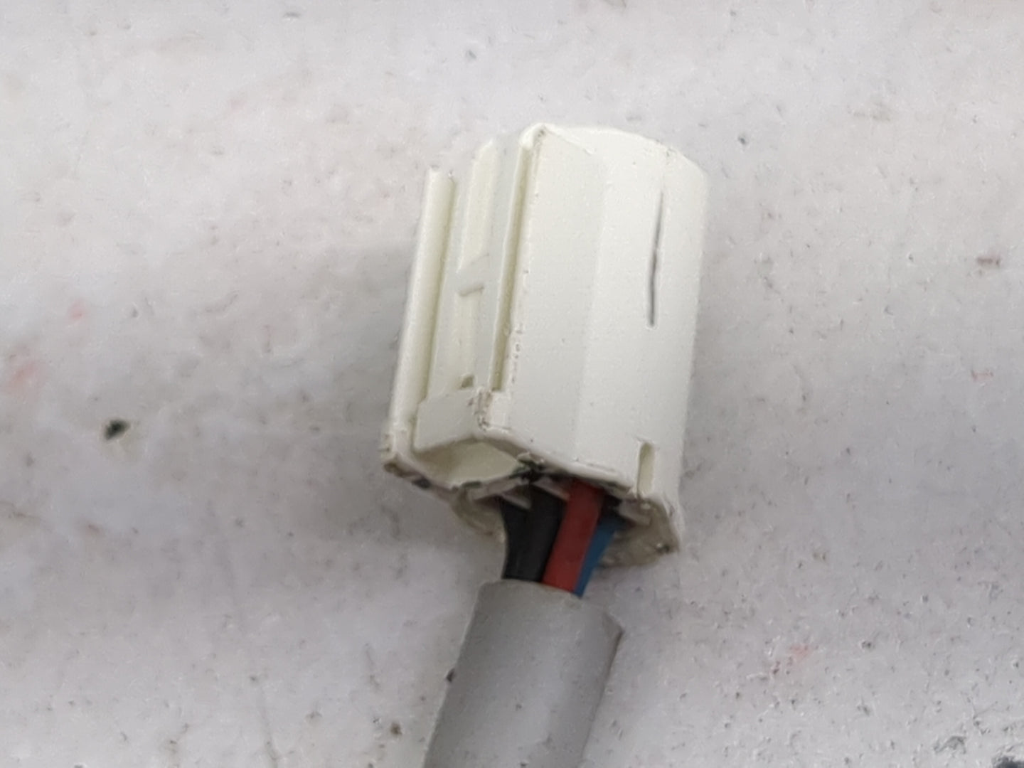 2009-2014 Toyota Matrix Passenger Side View Mirror - Right Door Mirror OEM Used - Oemusedautoparts1.com