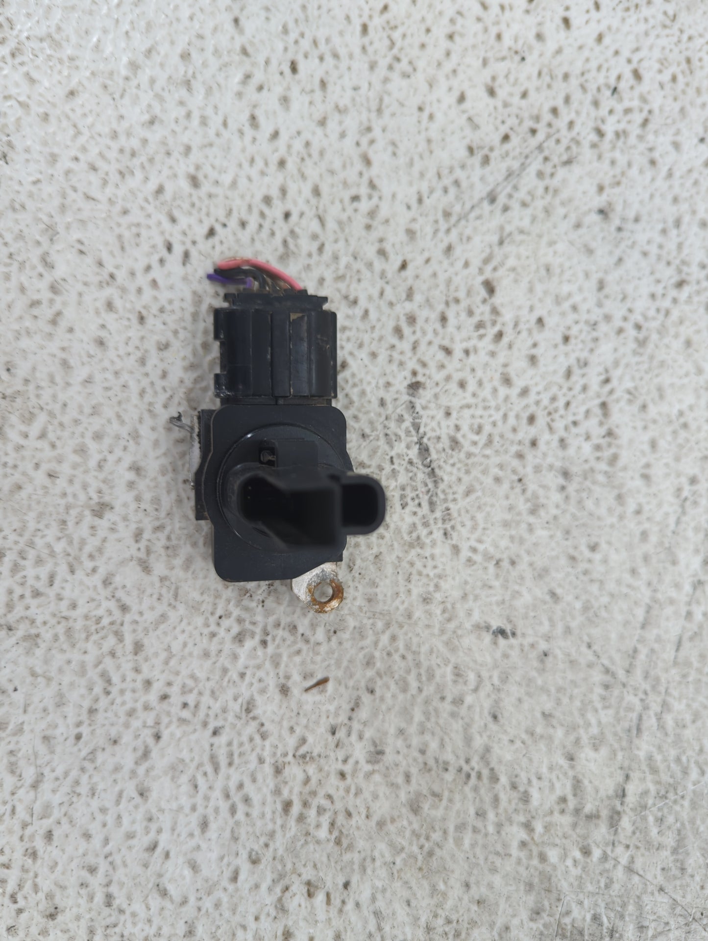 2009-2014 Toyota Matrix Mass Air Flow Meter Maf 1486003 - Oemusedautoparts1.com