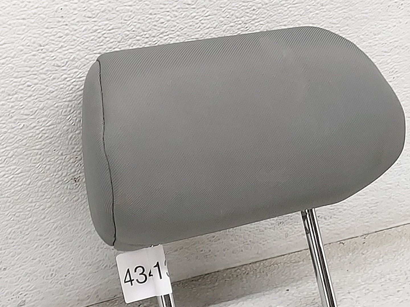 2009-2010 Toyota Matrix Headrest Head Rest Rear Seat Fits Fits 2009 2010 OEM Used Auto Parts - Oemusedautoparts1.com