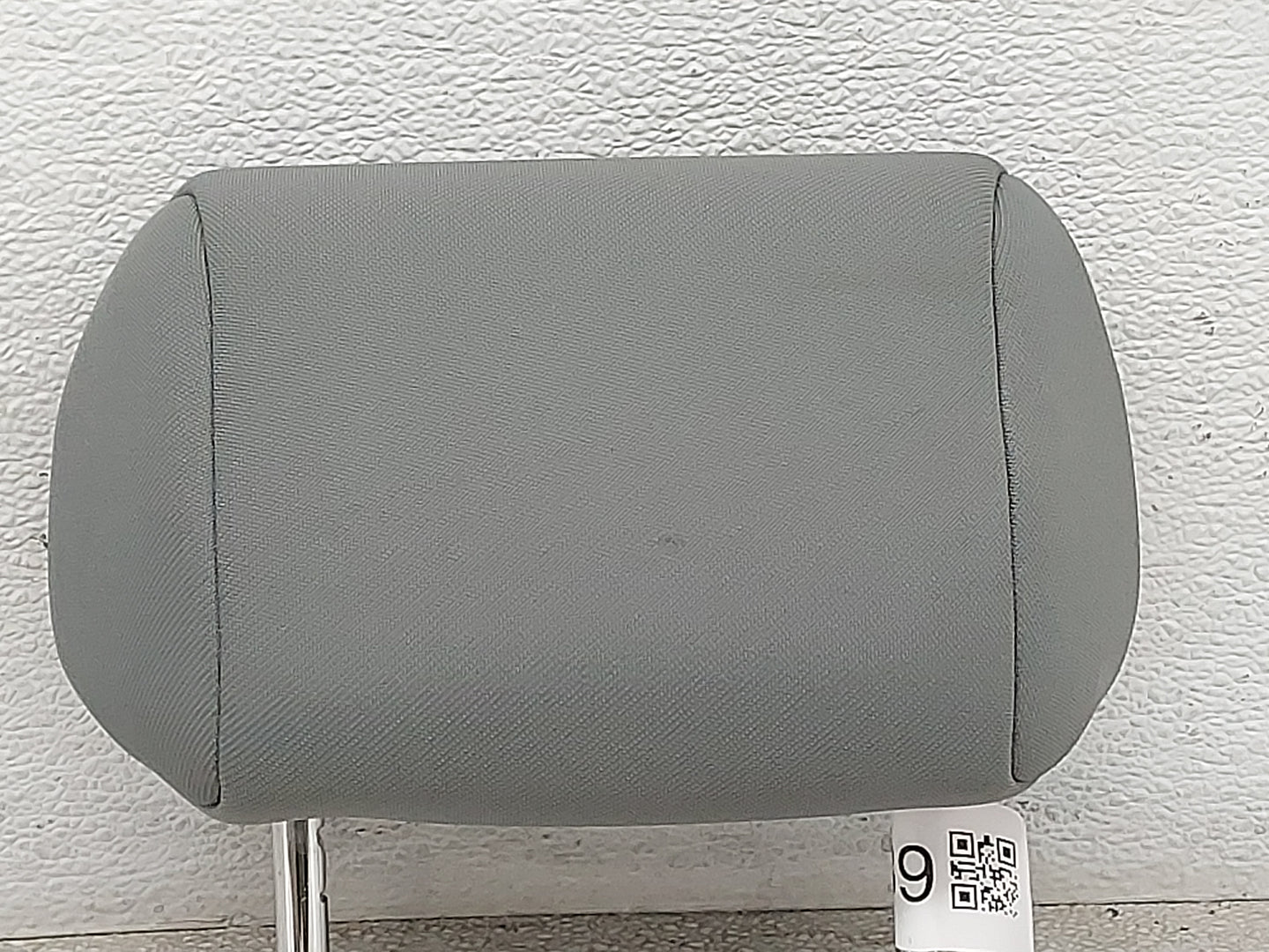 2009-2010 Toyota Matrix Headrest Head Rest Rear Seat Fits Fits 2009 2010 OEM Used Auto Parts - Oemusedautoparts1.com