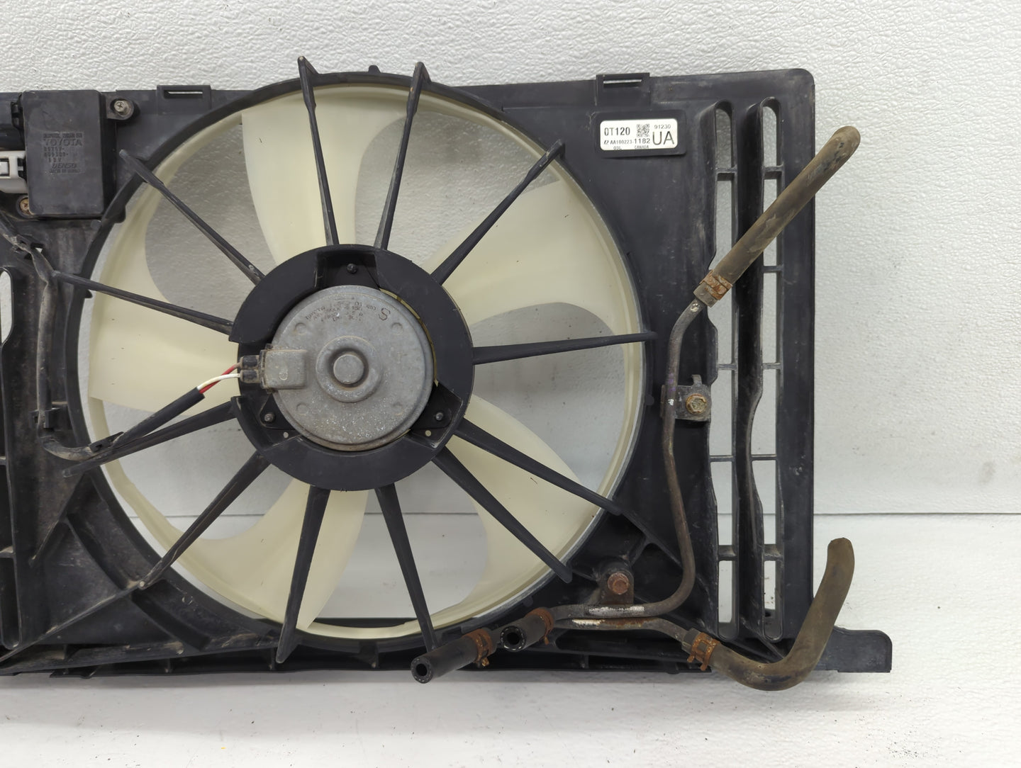 2009-2014 Toyota Matrix Left Radiator Fan Motor Assembly Cream - Oemusedautoparts1.com
