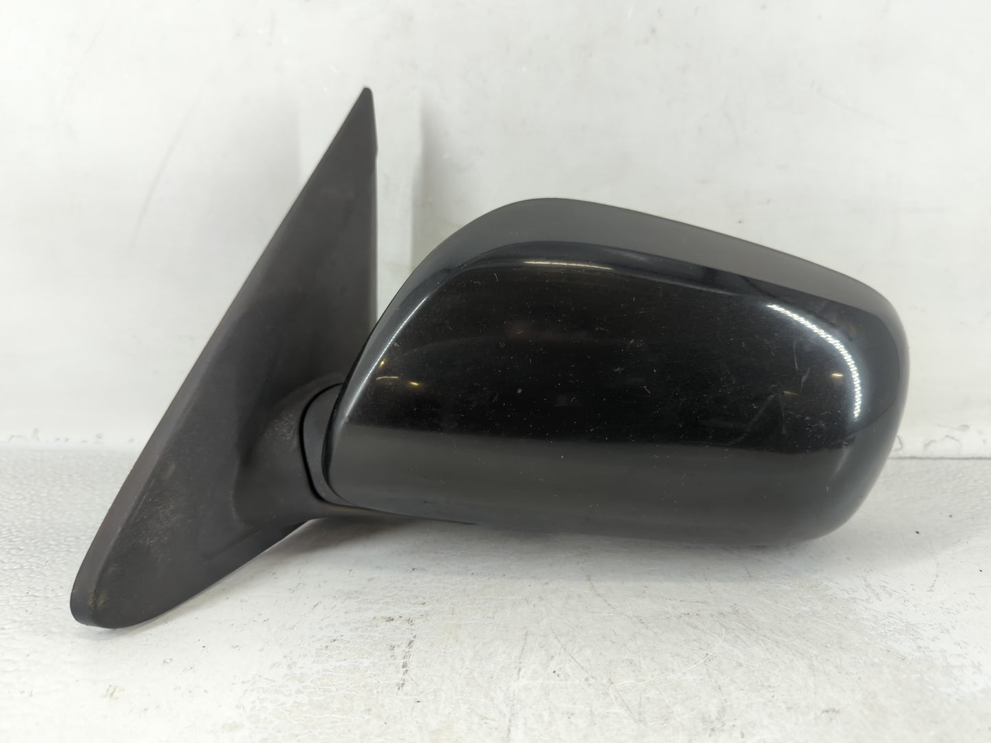 2010 Toyota Matrix Passenger Side View Mirror - Right Door Mirror OEM Used - Oemusedautoparts1.com