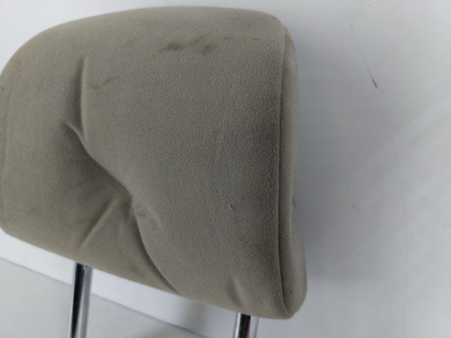 2010-2011 Toyota Prius Headrest Head Rest Rear Seat Fits Fits 2010 2011 OEM Used Auto Parts - Oemusedautoparts1.com