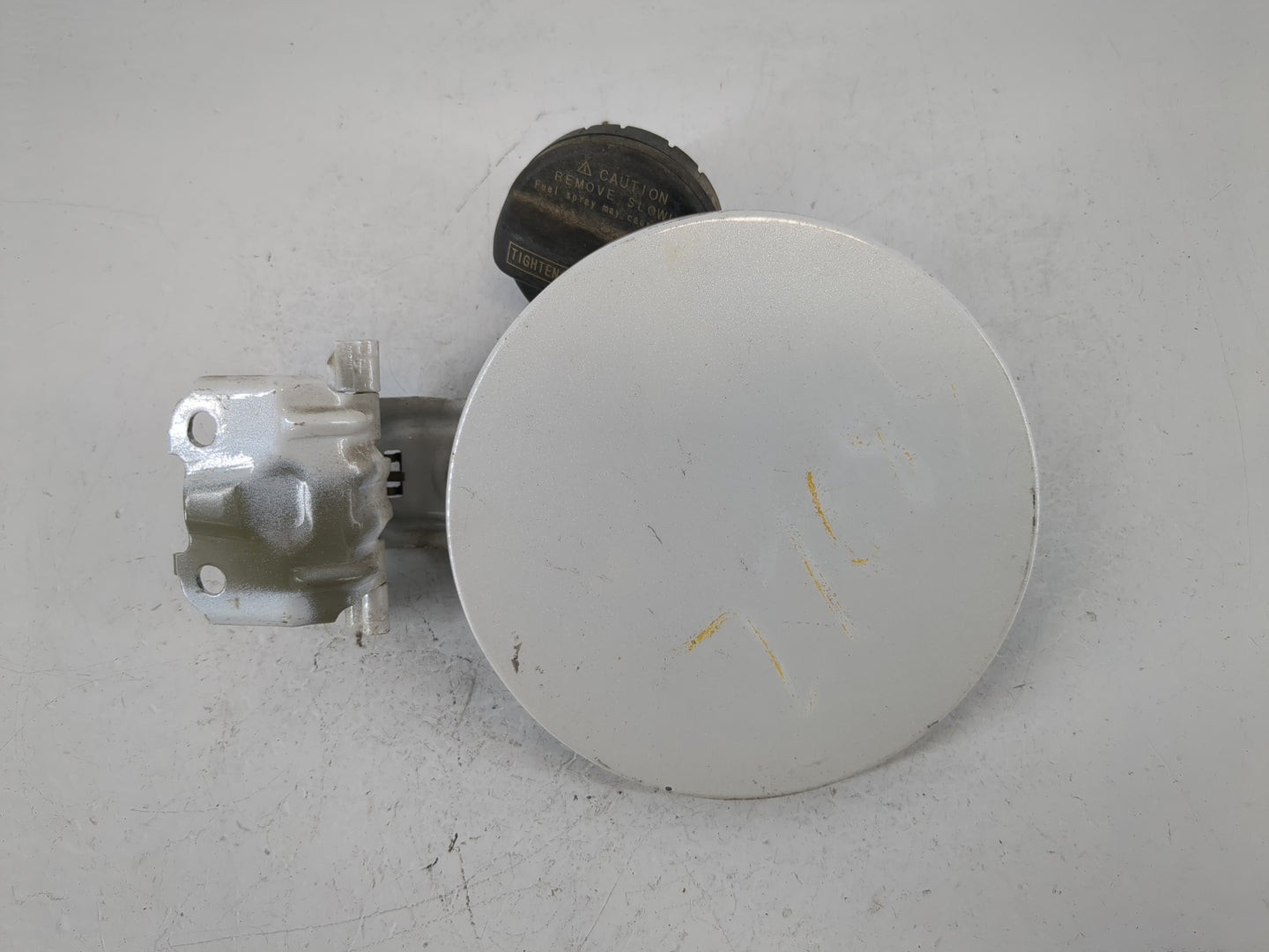 2010 Toyota Prius Fuel Tank Door Lid Gas Tank White - Oemusedautoparts1.com