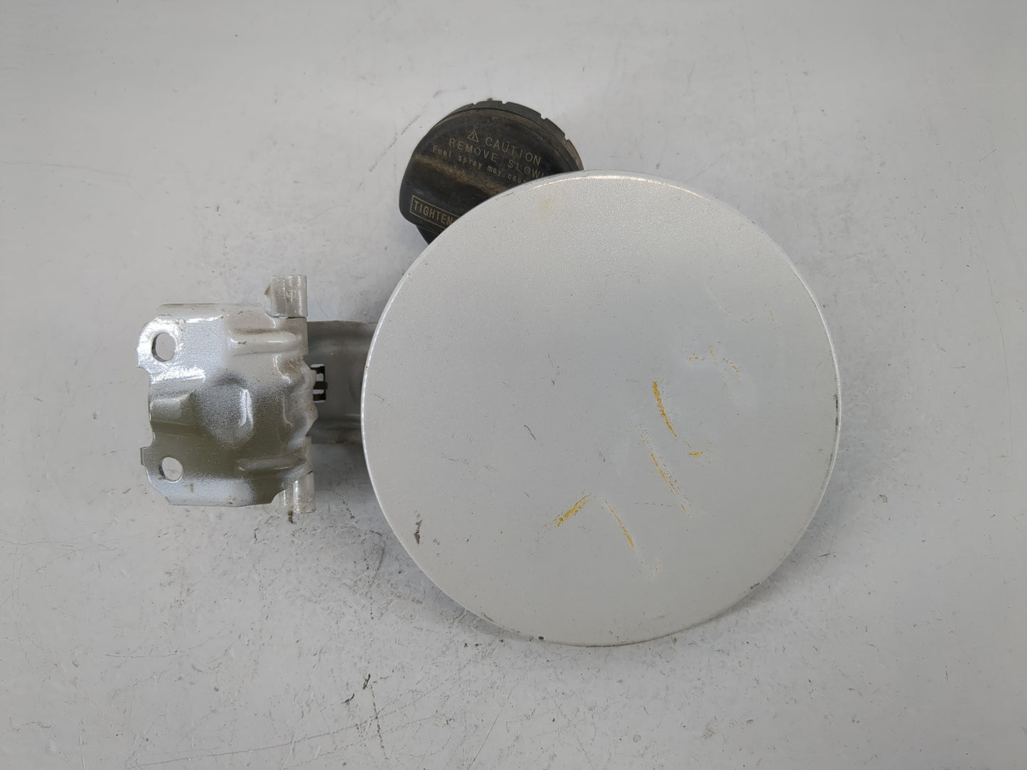 2010 Toyota Prius Fuel Tank Door Lid Gas Tank White - Oemusedautoparts1.com
