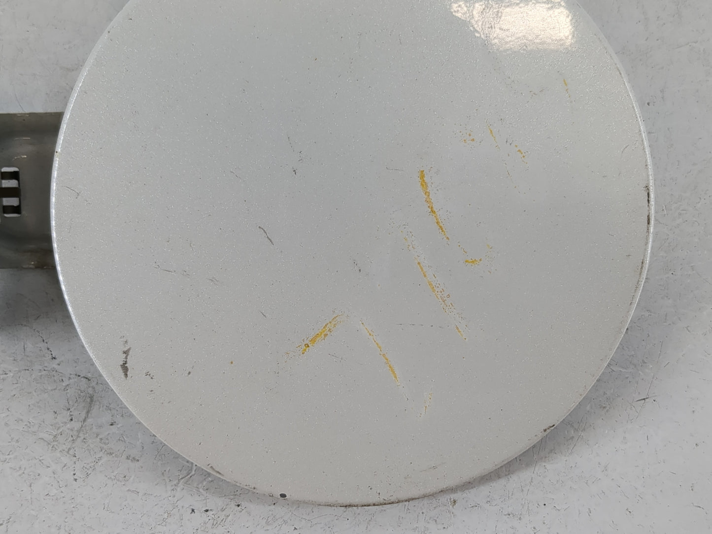 2010 Toyota Prius Fuel Tank Door Lid Gas Tank White - Oemusedautoparts1.com