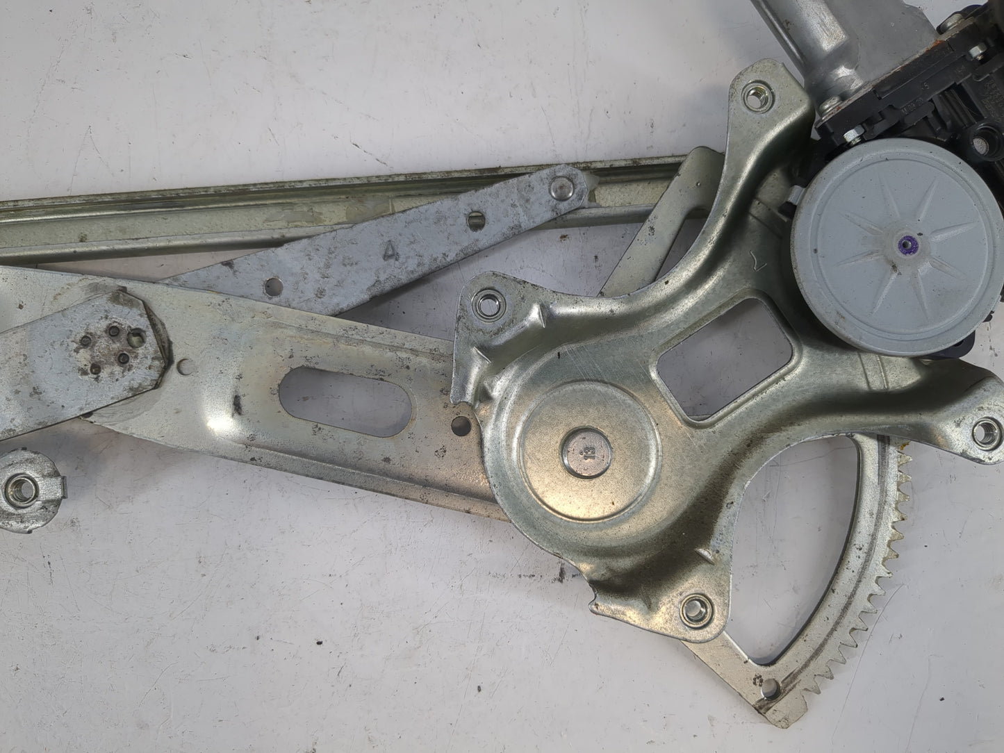 2010-2011 Toyota Prius Driver Rear Left Power Window Motor - Oemusedautoparts1.com